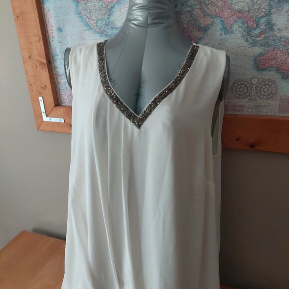 Penningtons Plus Size Womens Cream Tank Top with Embelishment V Neck Trim - Picture 2 of 12